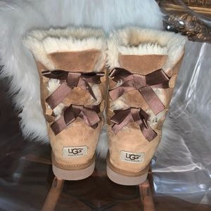 Bailey Bow Uggs